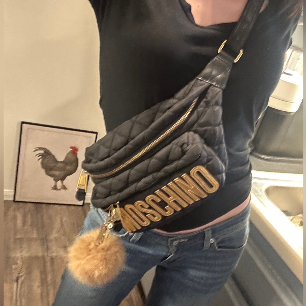 MOSCHINO Quilted Bum Bag Waist Bag Fanny Pack Black Large Gold Logo + Bag Charm - Picture 11 of 14